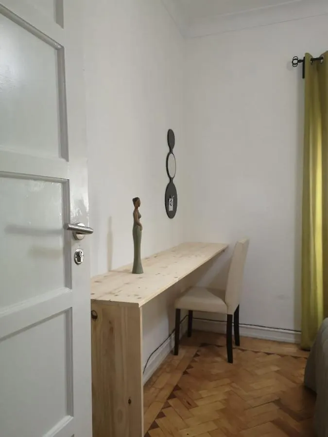 ホームステイ Young Apartment Lisboa